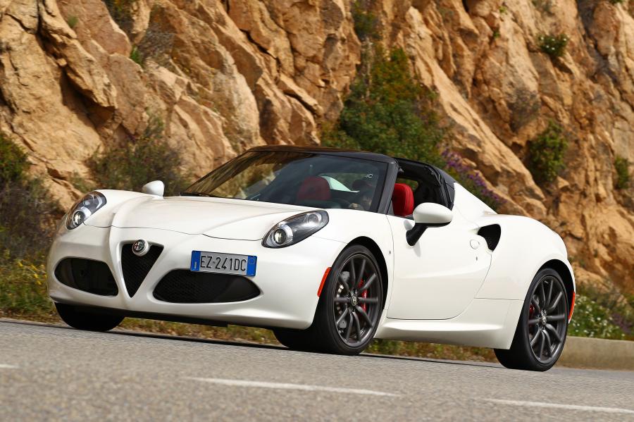  Alfa Romeo 4C Spider (960) 2015 года  (WW) (фото 41 из 59)